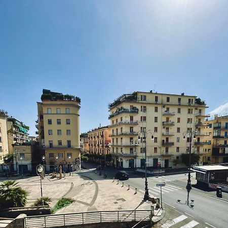 Bluceleste Salerno Centro Esterno foto