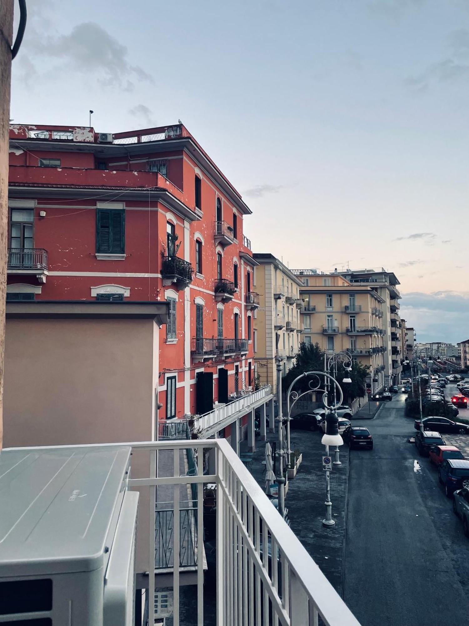 Bluceleste Salerno Centro Esterno foto